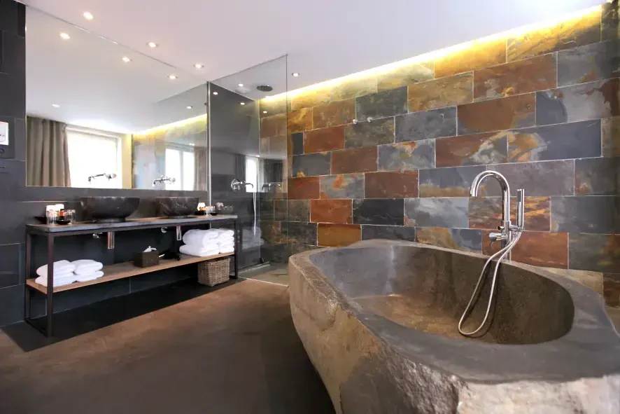 Hidden Hotel by Elegancia