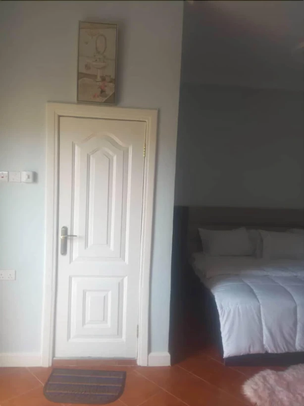 Ama Serwaa Lodge