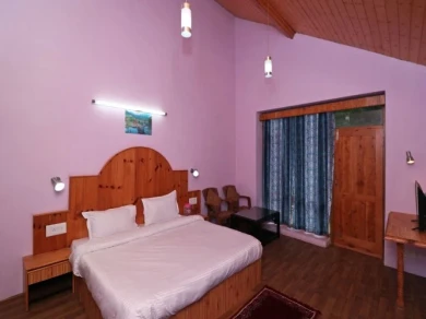 OYO 13696 Home 3BHK River Side Cottage Manali