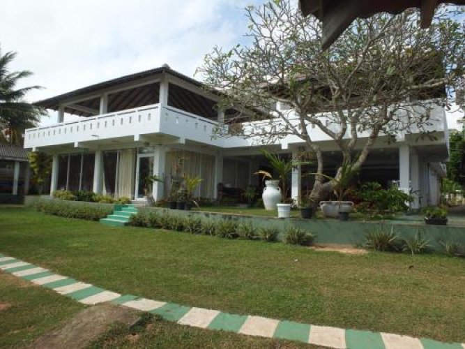Aqua Reach Hotel