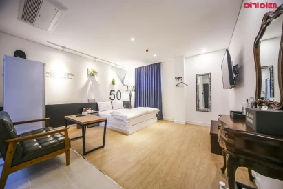 Hotel Insomnia