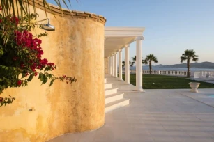 Villa Aethra