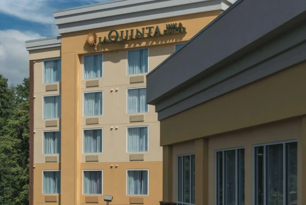 La Quinta Inn Suites Lynchburg At Liberty Univ
