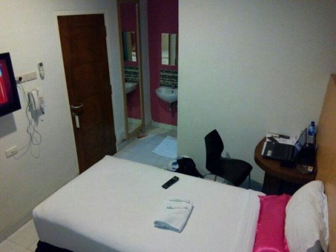 RedDoorz Plus @ Hotel Sempurna Watervang Lubuk Linggau
