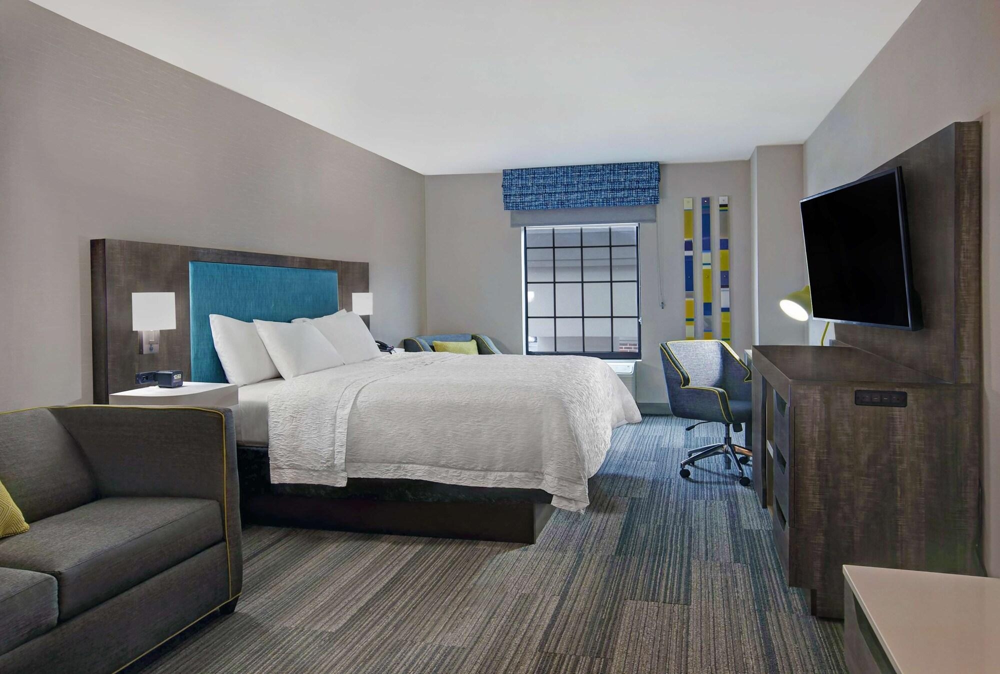 Hampton Inn By Hilton Westfield