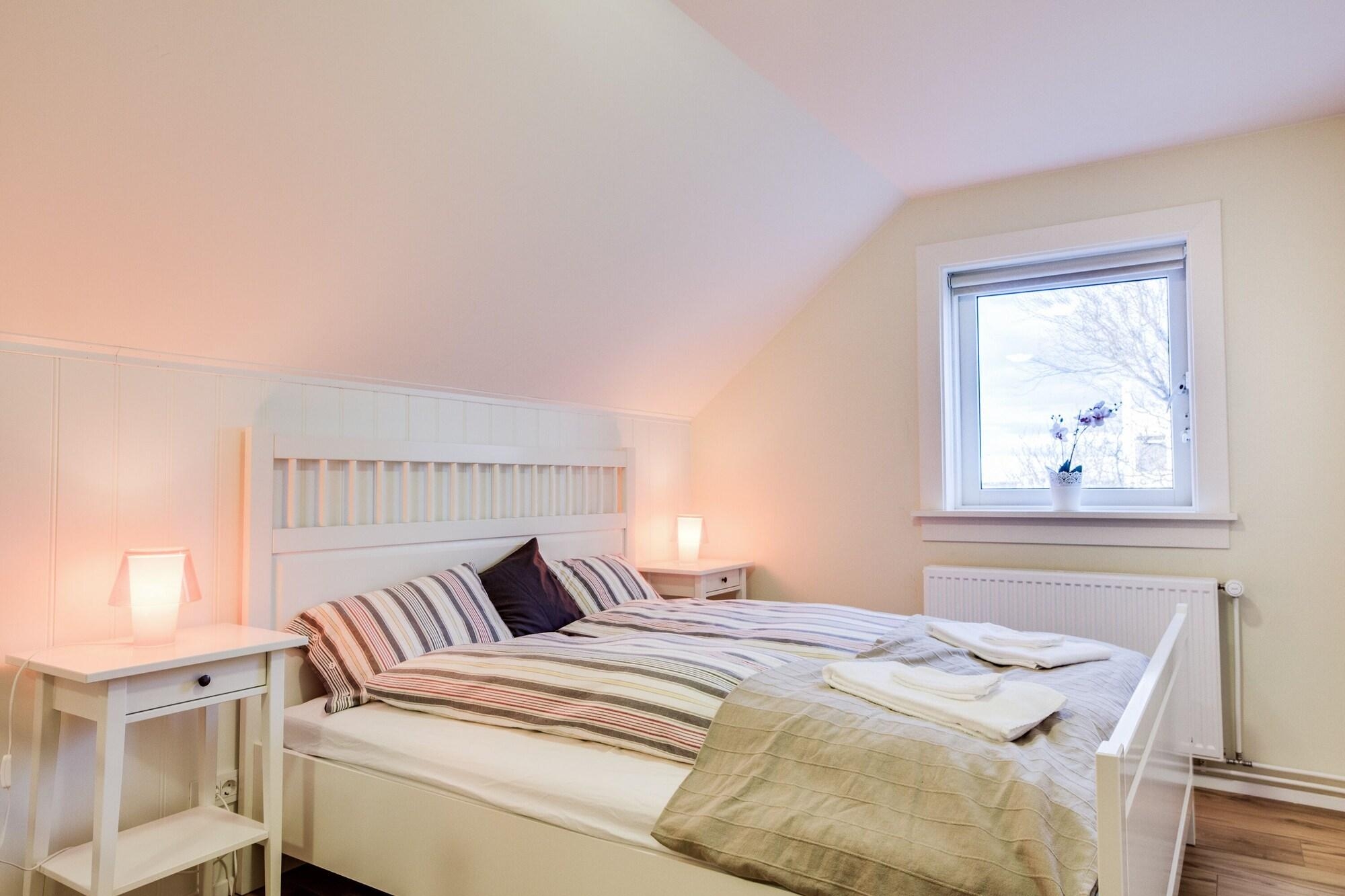 Eldstó Art Café Guesthouse
