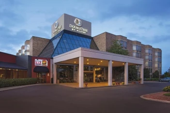 DoubleTree by Hilton Hotel Johnson City