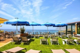 Hotel Vicky I & II & III