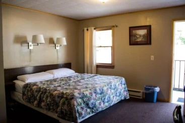 Fran Cove Motel