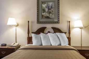 Quality Inn Suwanee