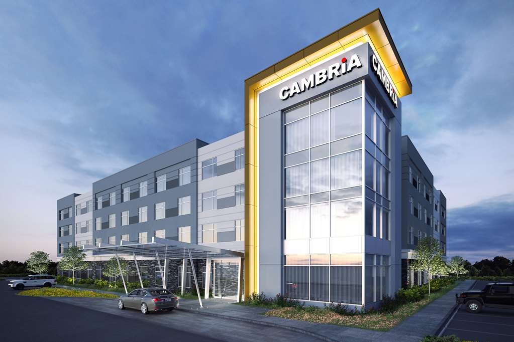 Cambria Hotel Milwaukee Downtown