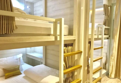 Mariya Lady Hostel At Suvarnabhumi Airport - Femal