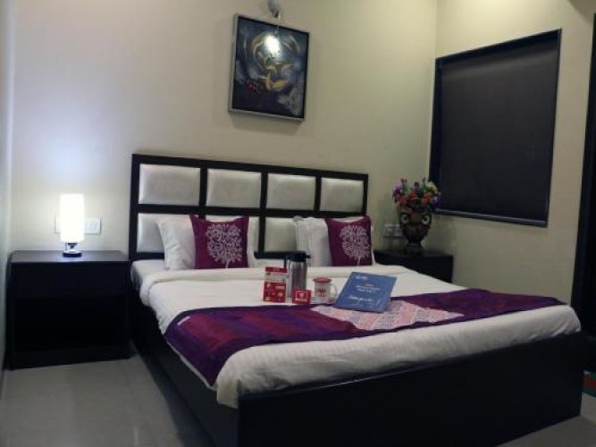 Hotel Radhe Inn by OYO Rooms