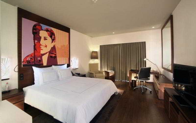 Swissotel Kolkata