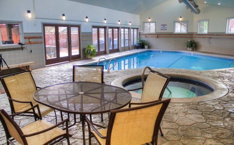 Earthbox Inn Spa