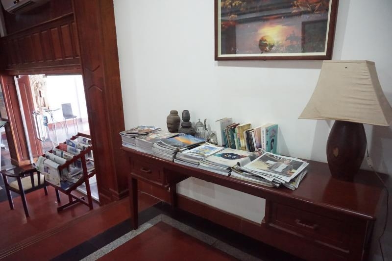 Vansana Riverside Hotel