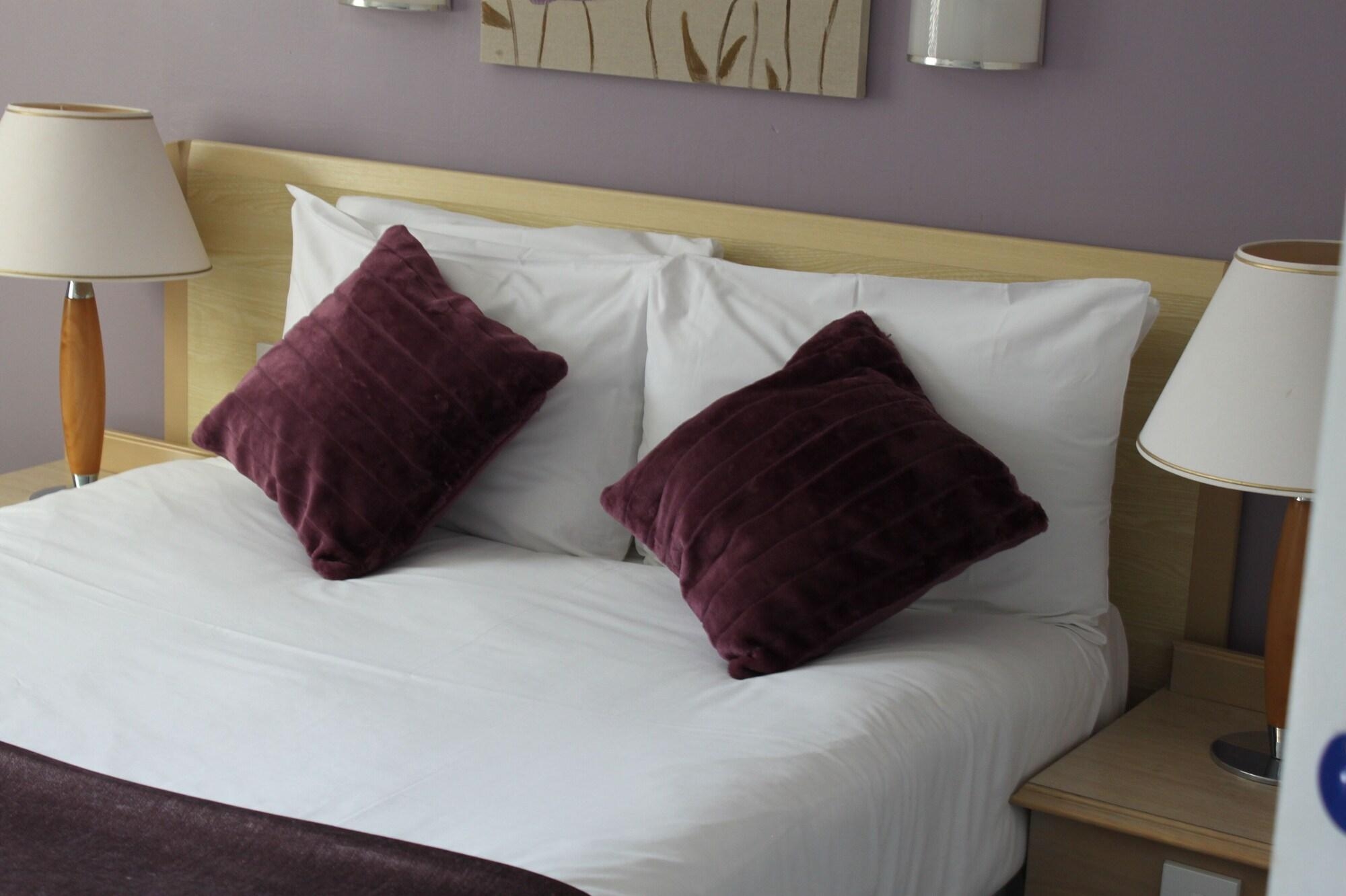 Redwings Lodge Baldock
