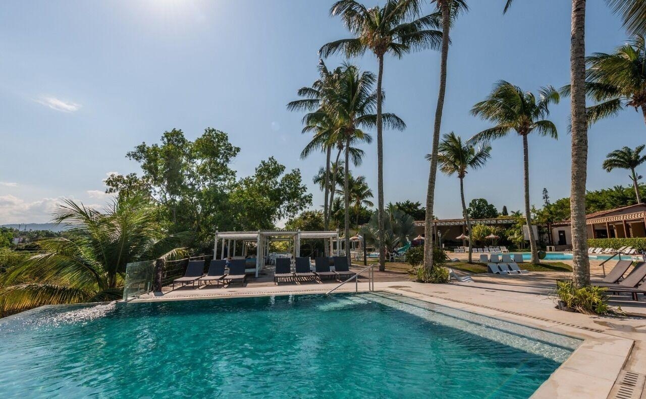 Flamboyant Hotel & Convention