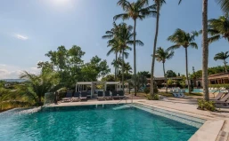Flamboyant Hotel & Convention
