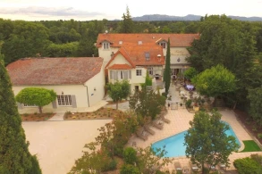 Ha Tel Le Blason De Provence