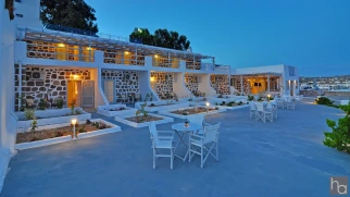 Adamas Hotel
