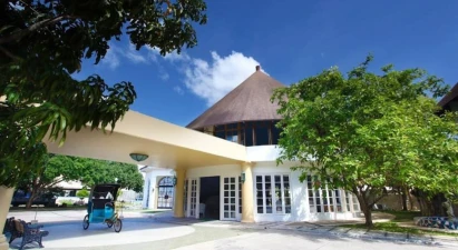 Cordova Reef Village Resort