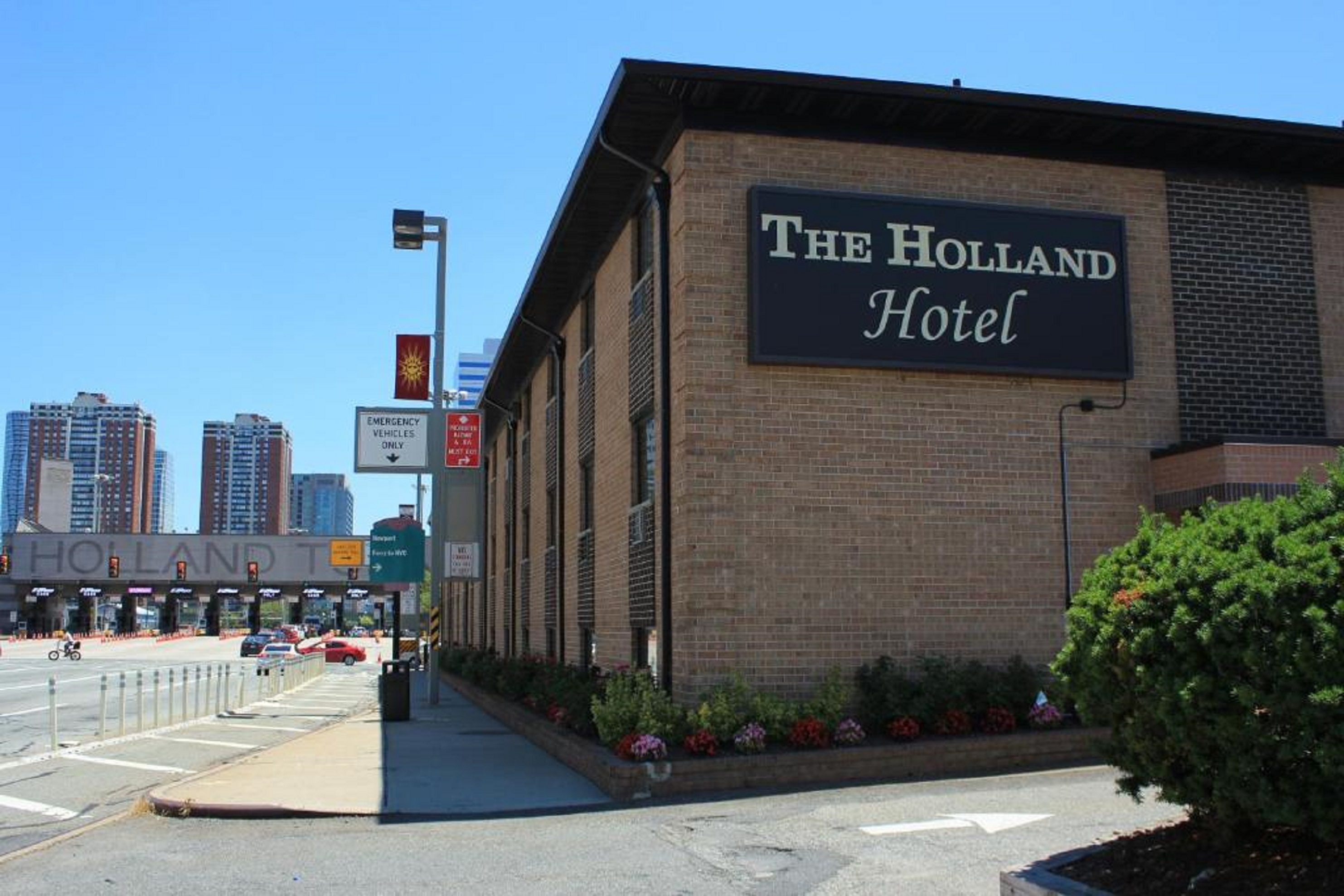 The Holland Hotel