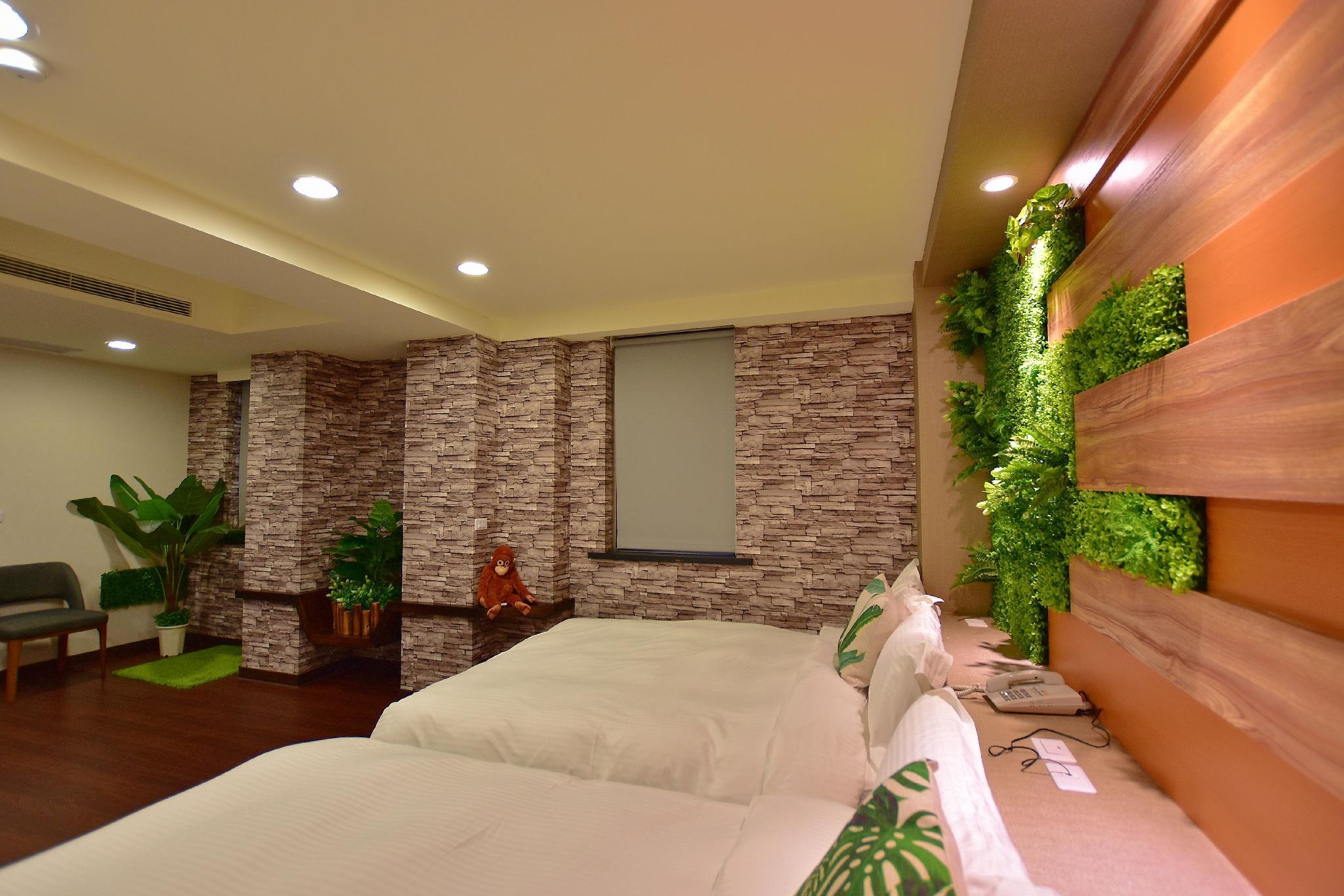 Ruocing Hot Spring Hotel