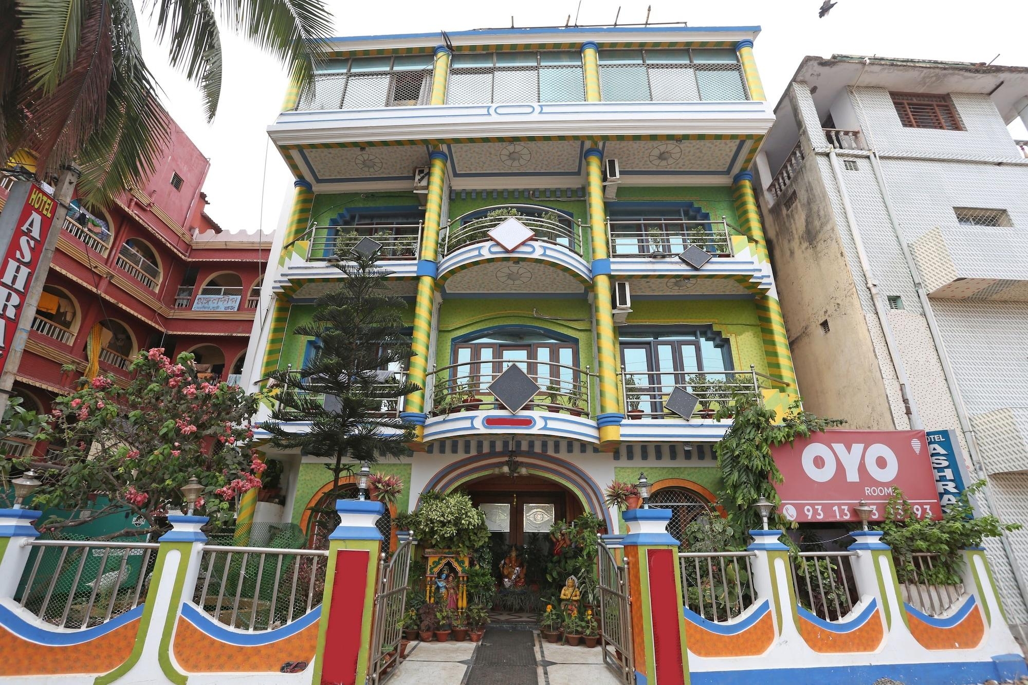 Capital O 6077 Hotel Ashraya