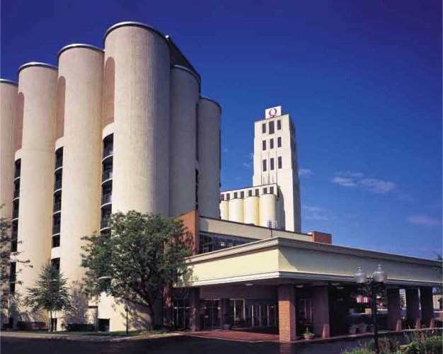The Quaker Square Inn at the University of Akron