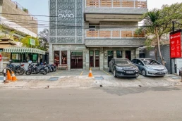 Formerly RedDoorz Plus near Mall Taman Anggrek 2