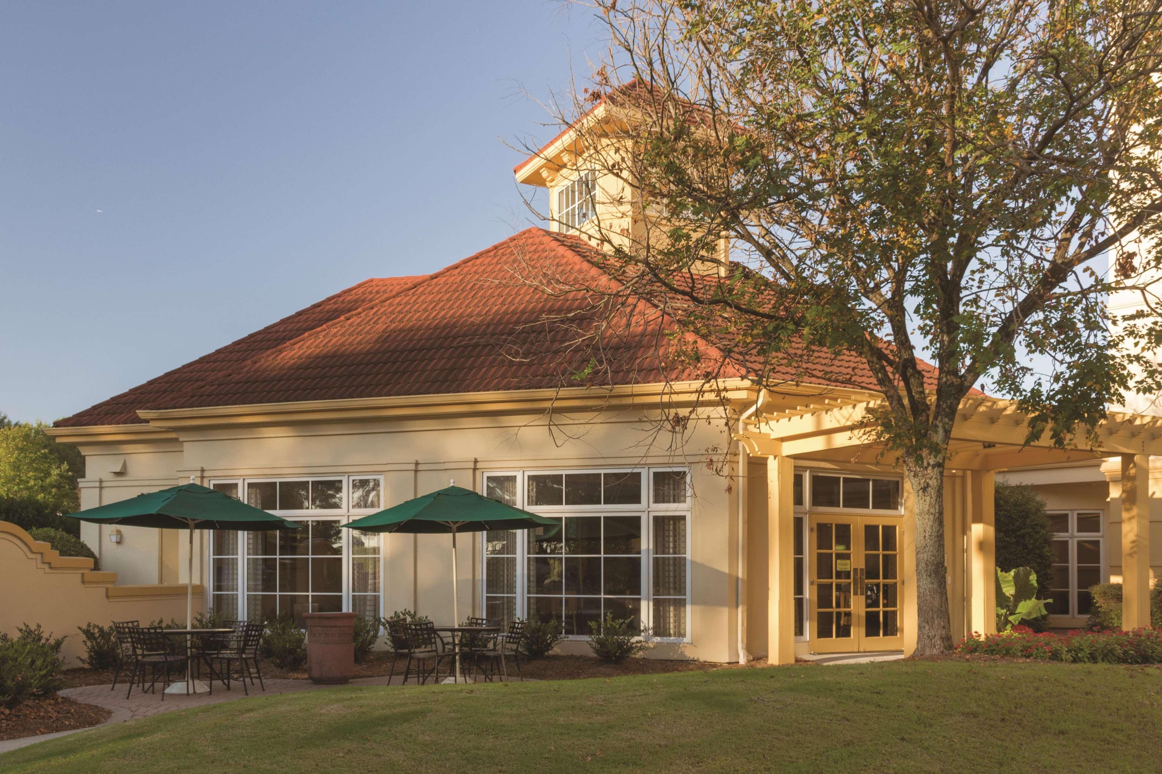 La Quinta Inn & Suites Atlanta Ballpark Galleria