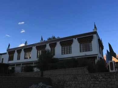 TIH Hotel Mahay Palace