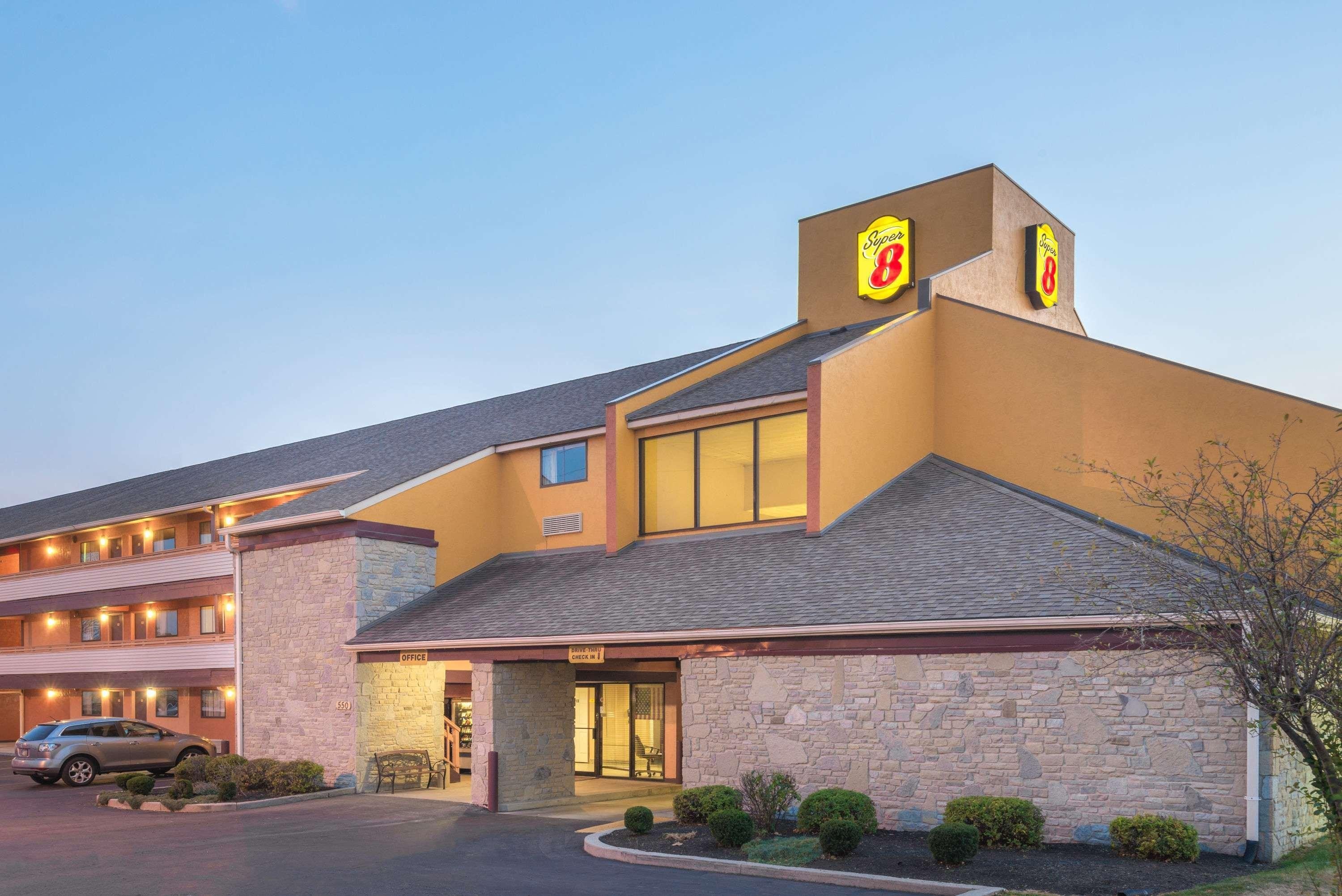Super 8 by Wyndham Vandalia/Dayton Intl Airport