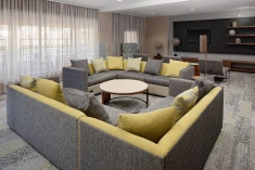 Courtyard By Marriott Houston West University