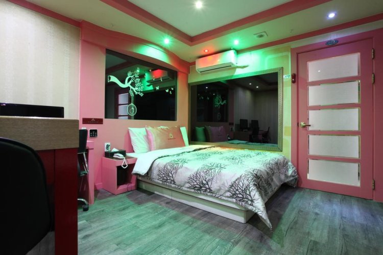 Patio Hotel