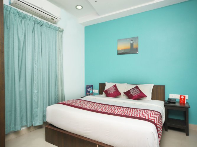 OYO 4662 Apartment Navalur