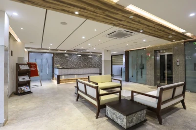 Hotel Ashray Inn Express