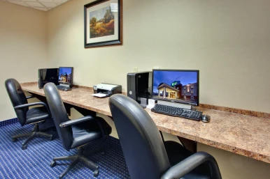 Holiday Inn Express and Suites Hinton