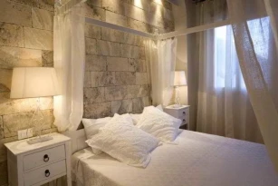 Luxury Suites
