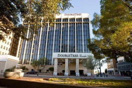 DoubleTree by Hilton Midland Plaza