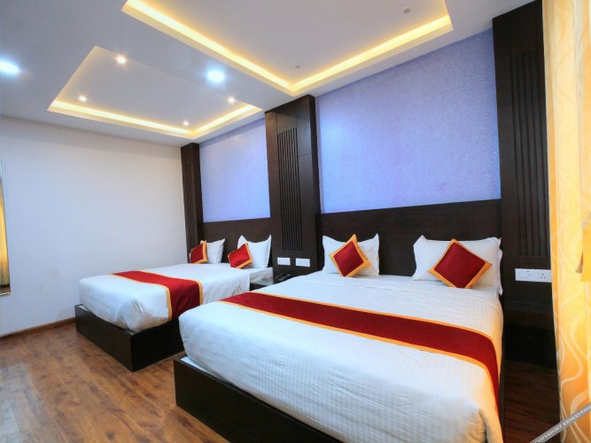 OYO 15703 Dream Star Paradise