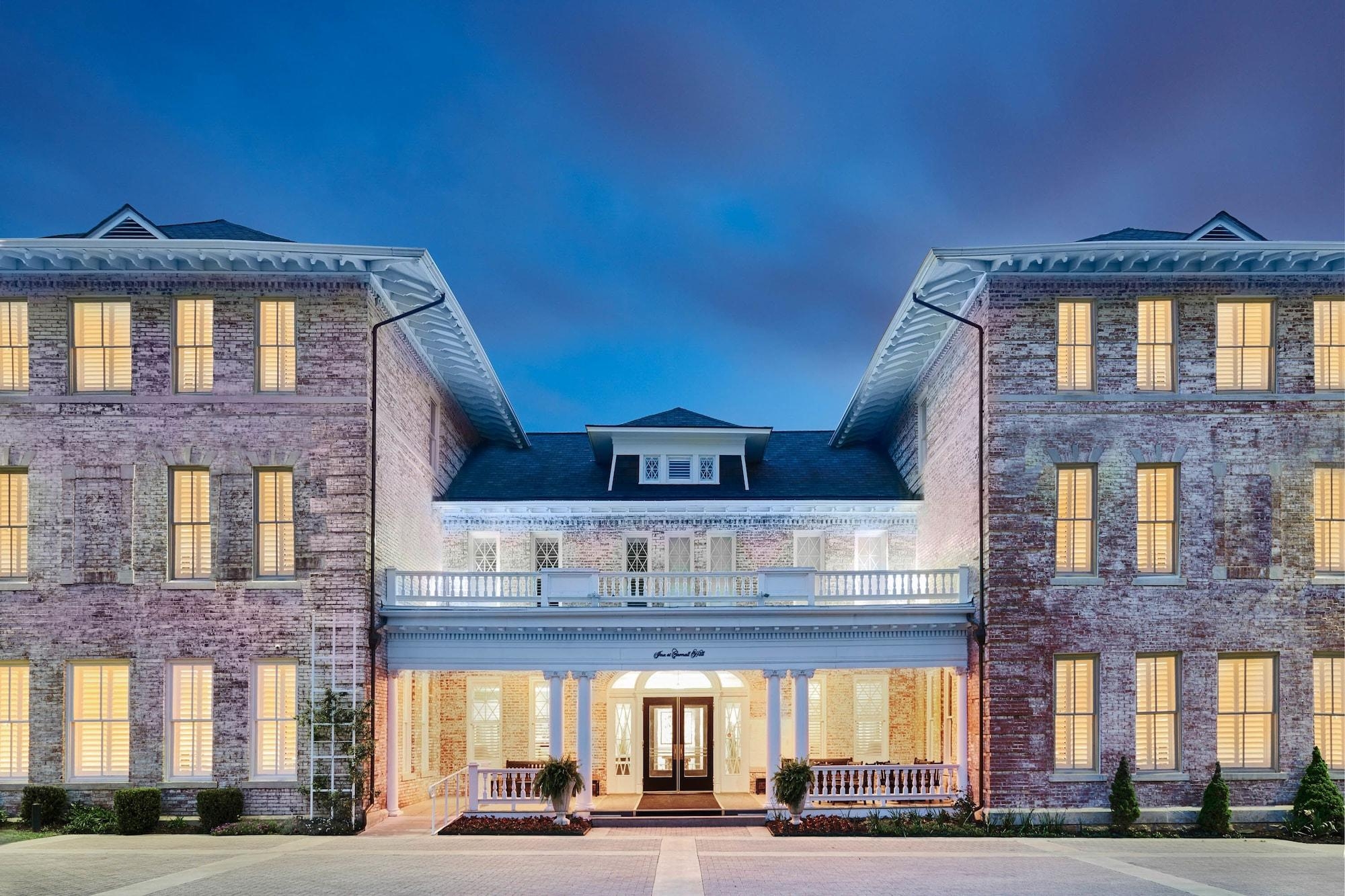 Inn At Carnall Hall