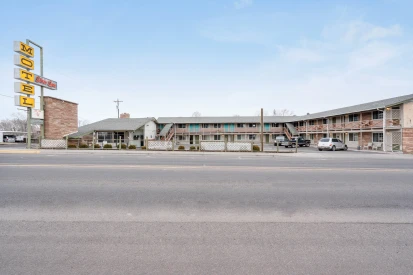 OYO Silver Spur Burns Hwy 20