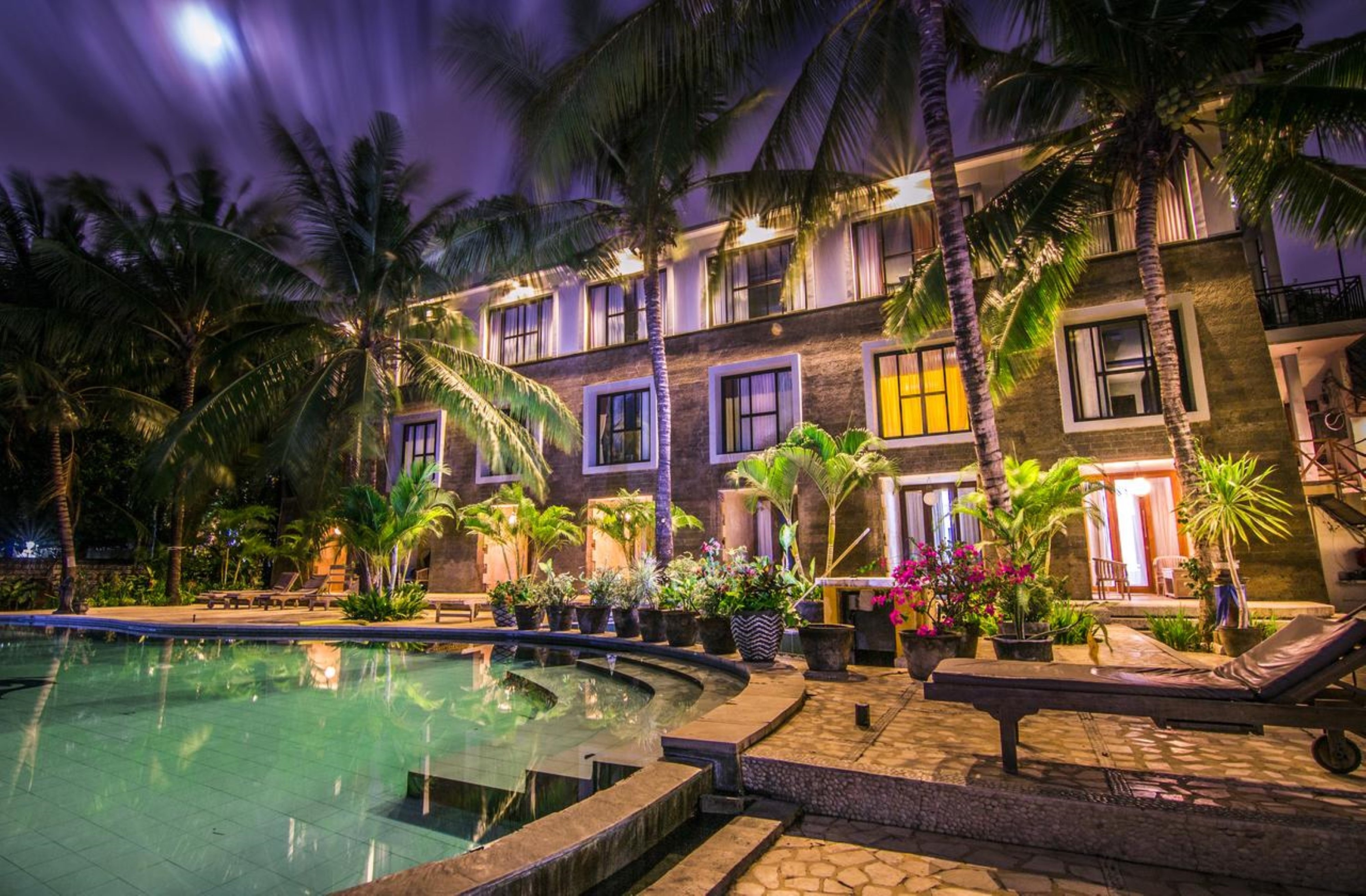Jeje Hotel by ZUZU