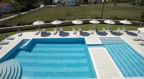 Niriides Villas