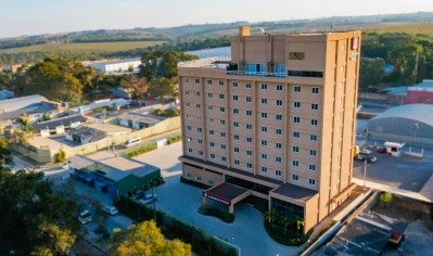 Lummina Hotel Mogi