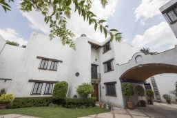 Casa Ayvar