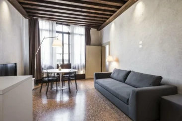 MyPlace Campo Santa Margherita Apartment