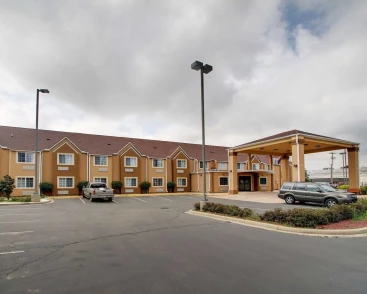 Days Inn by Wyndham Jackson Downtown